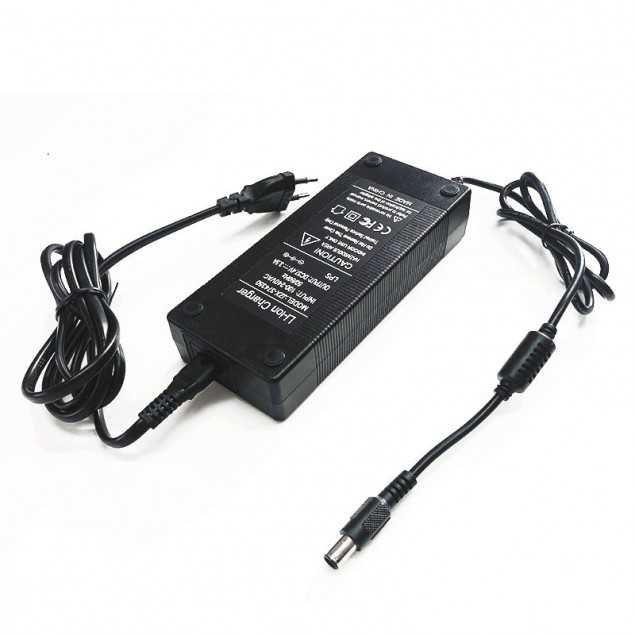 Chargeur 33V 3.5ah pour E-TWOW Booster Plus - Connecteur 8mm