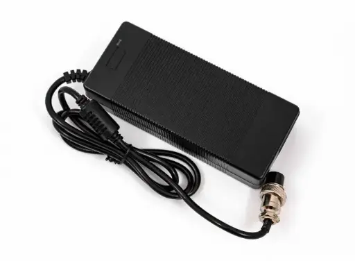 [ZER-CHA-010] Chargeur 72V-1.5Ah pour Trottinette ZERO Z11X - Fiabilité et Sécurité de la pièce d'origine
